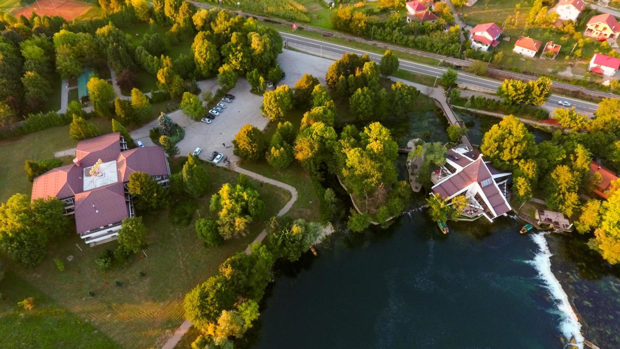 Hotel Ada Бихач Экстерьер фото