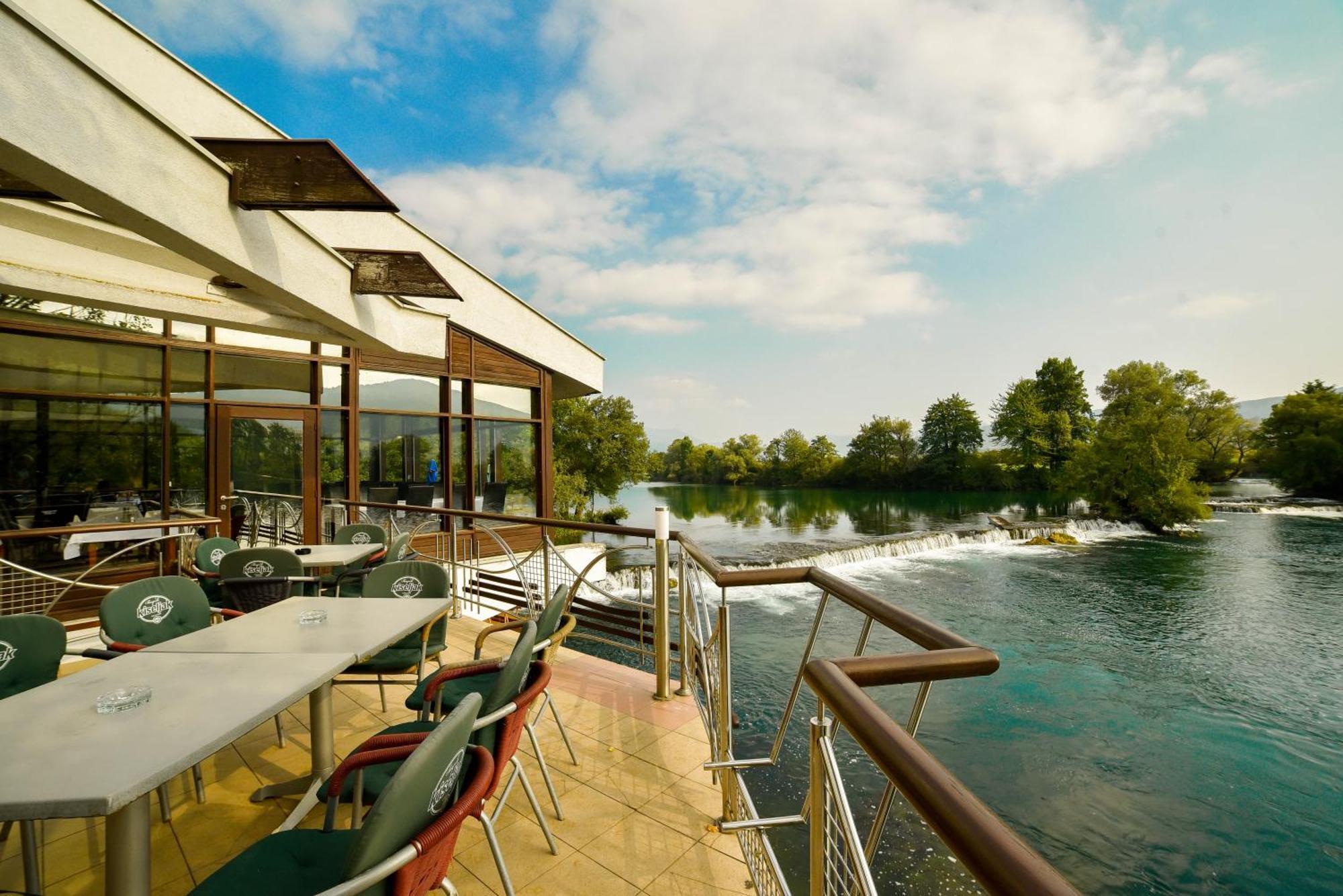 Hotel Ada Бихач Экстерьер фото